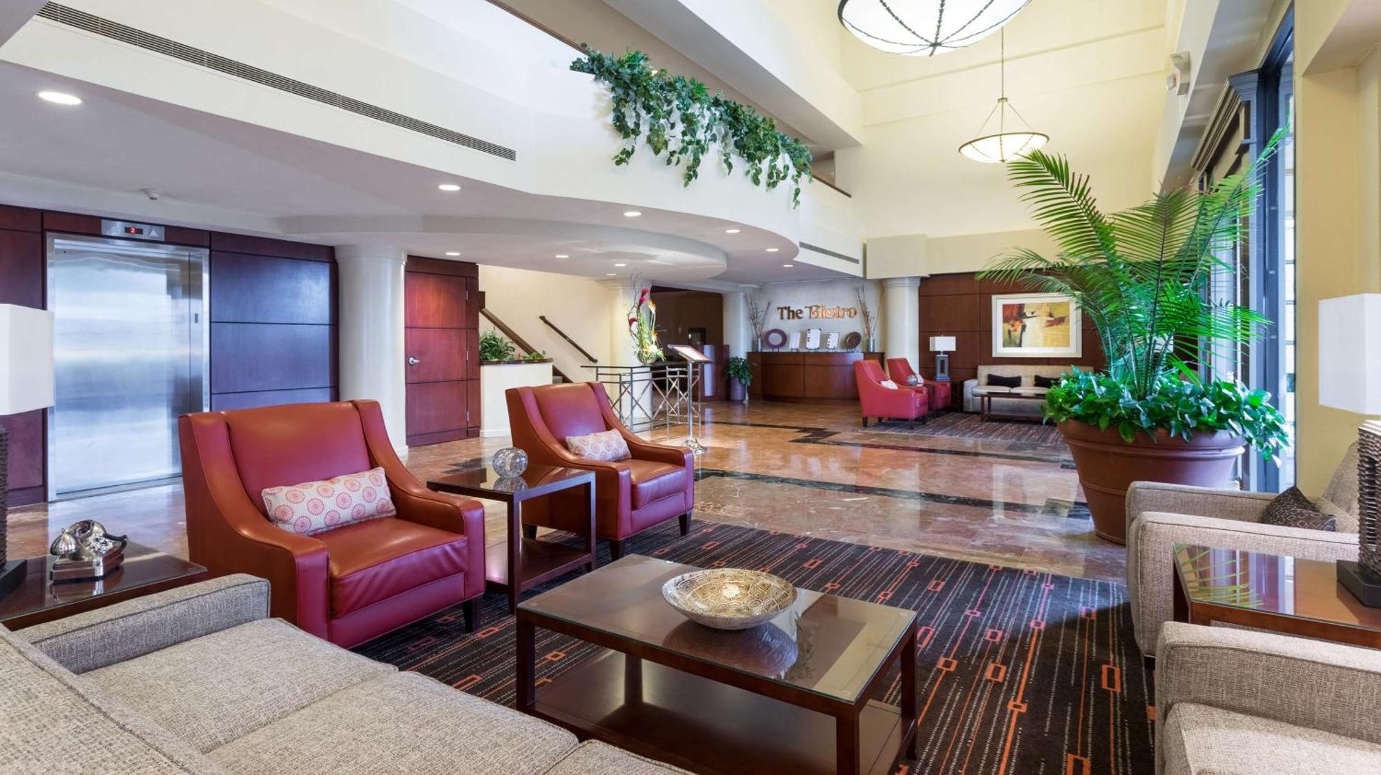 Doubletree Suites By Hilton Hotel Cincinnati - Blue Ash Шаронвілл Екстер'єр фото