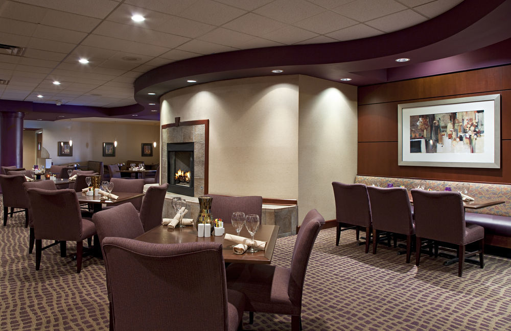 Doubletree Suites By Hilton Hotel Cincinnati - Blue Ash Шаронвілл Ресторан фото